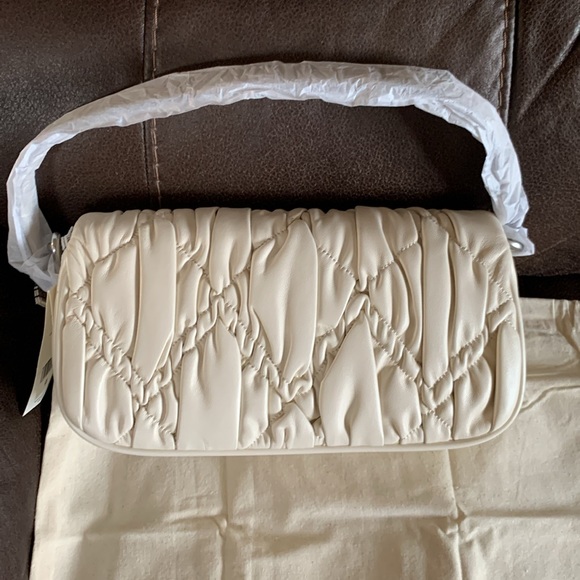 Tory Burch Kira Diamond-Ruched Small Shoulder Bag - Picture 9 of 16